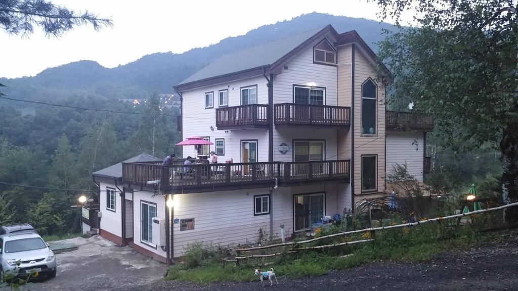 Secret Pension Pyeongchang Exterior foto